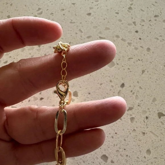 Gold Heart Charm Bracelet - Picture 3 of 5